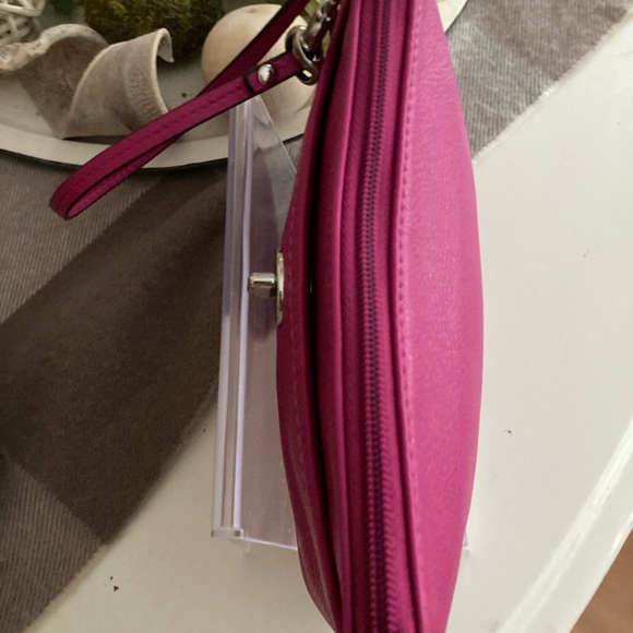 Coach Park Leather Medium Wristlet Clutch - Picture 7 of 12